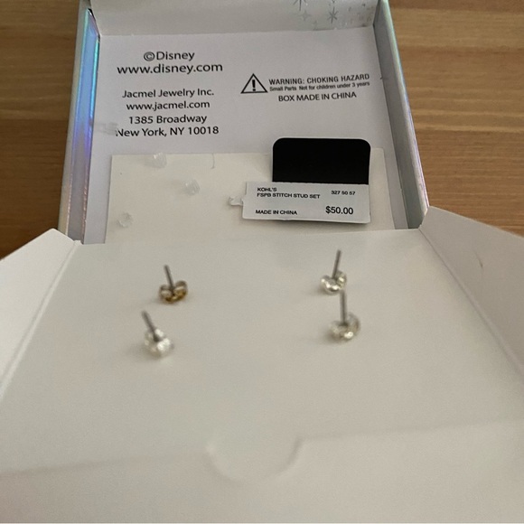 Disney Lilo & Stitch Silver Plated Earrings Set Used in box like new - Picture 6 of 8